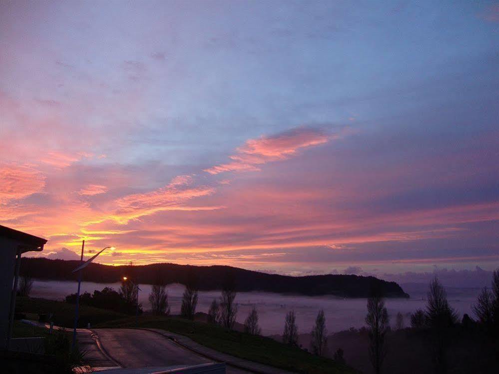 Stunning Views Bed, Breakfast & Health Retreat Bed and Breakfast Whangamata Exterior foto