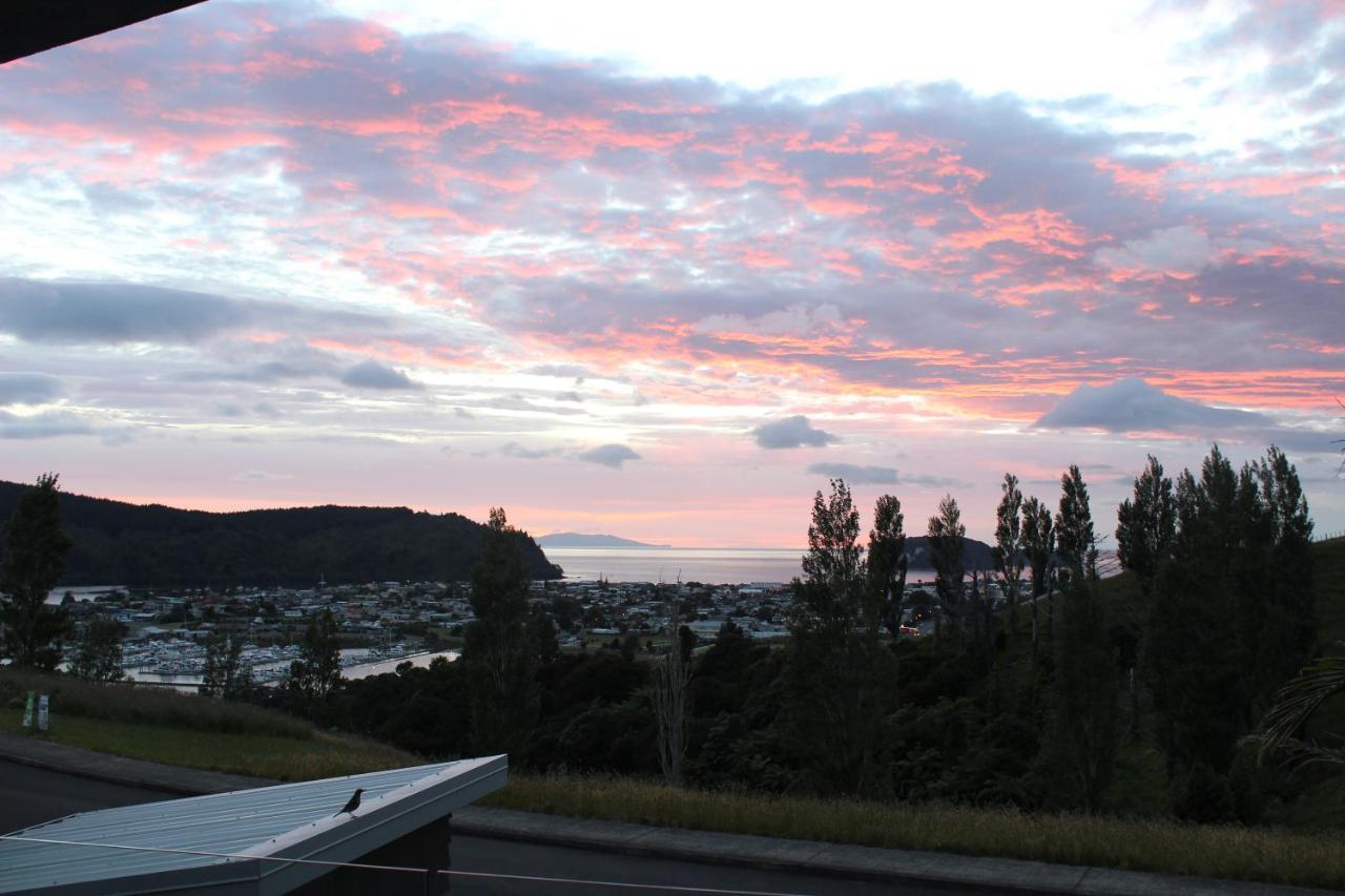 Stunning Views Bed, Breakfast & Health Retreat Bed and Breakfast Whangamata Exterior foto